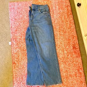 American Eagle Mom Jeans, Size 12.